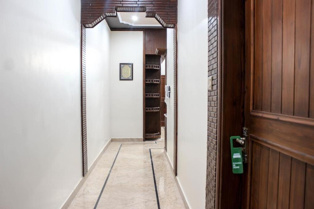 Luxury Living Rooms Near Agha Khan, Millennium, Nueplex Карачі Екстер'єр фото
