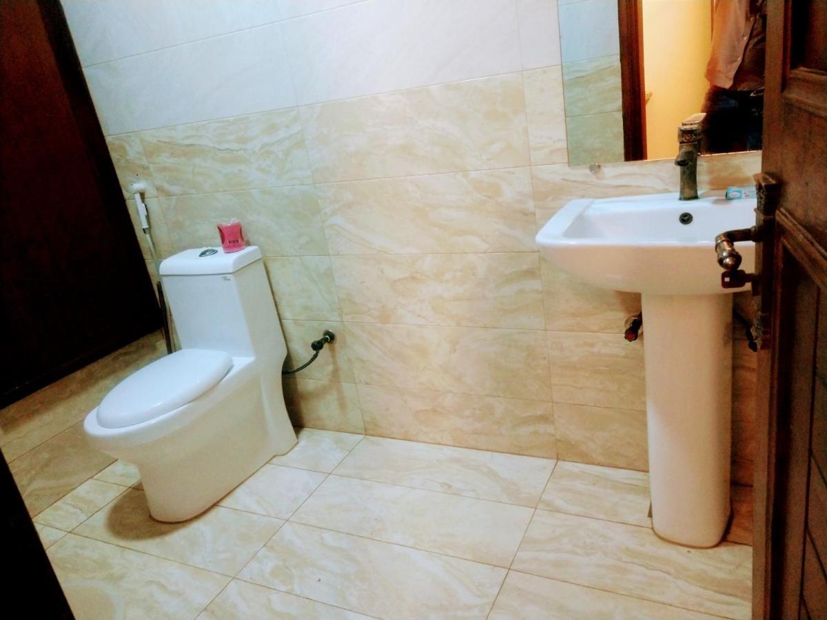 Luxury Living Rooms Near Agha Khan, Millennium, Nueplex Карачі Екстер'єр фото